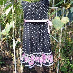 Vintage Dress with Bow and Flower Detail